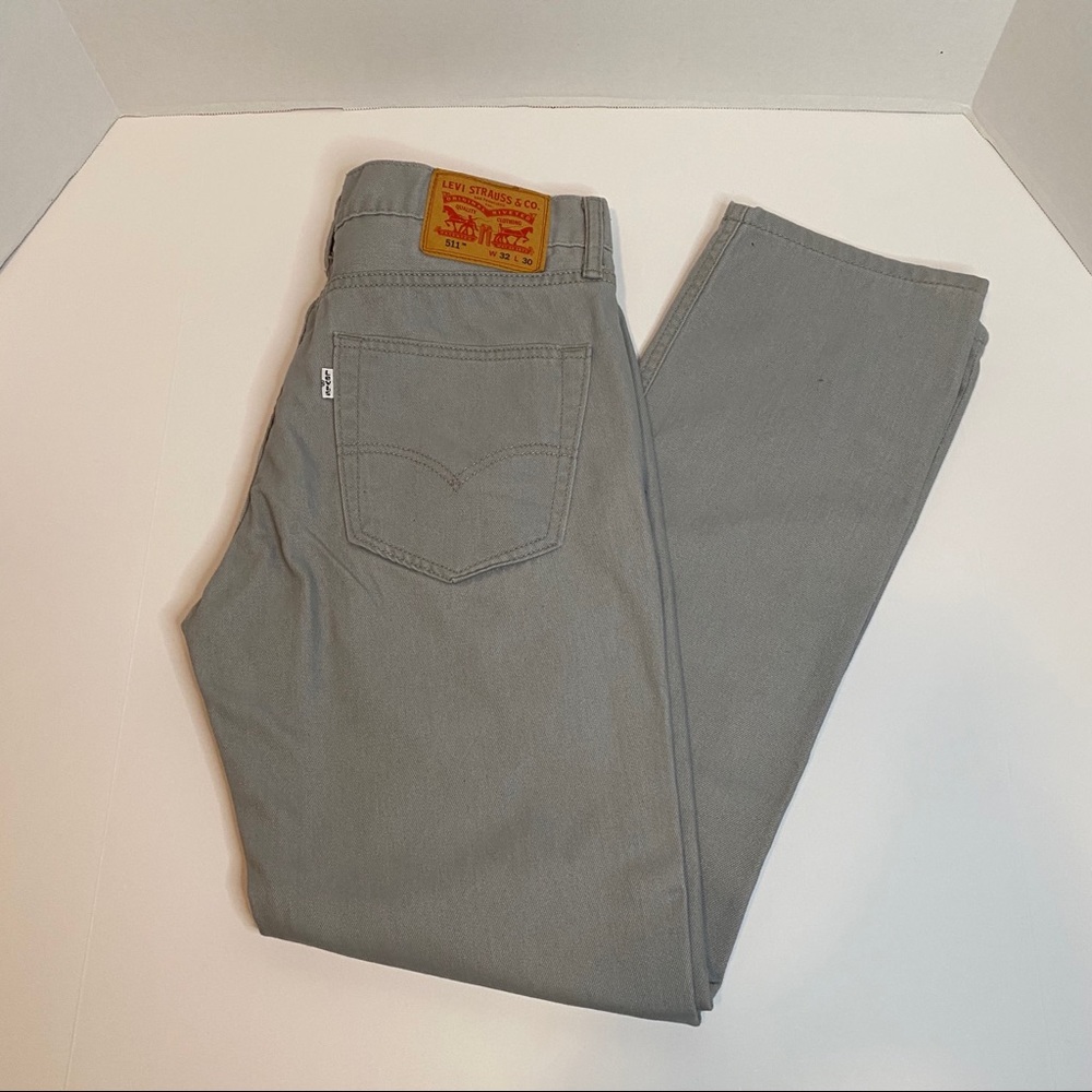 Light Gray Levi’s 511 Jeans